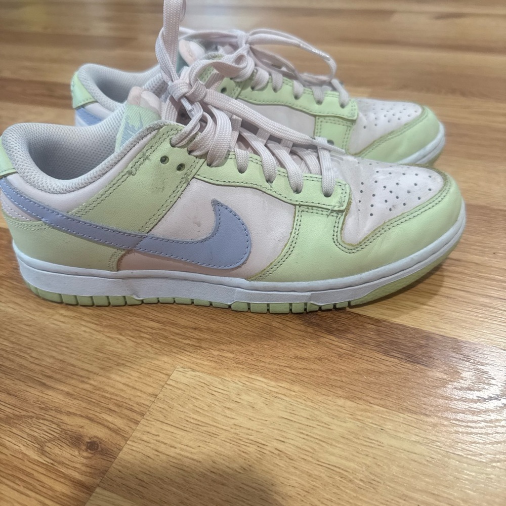 Nike Dunks - Picture 4 of 4
